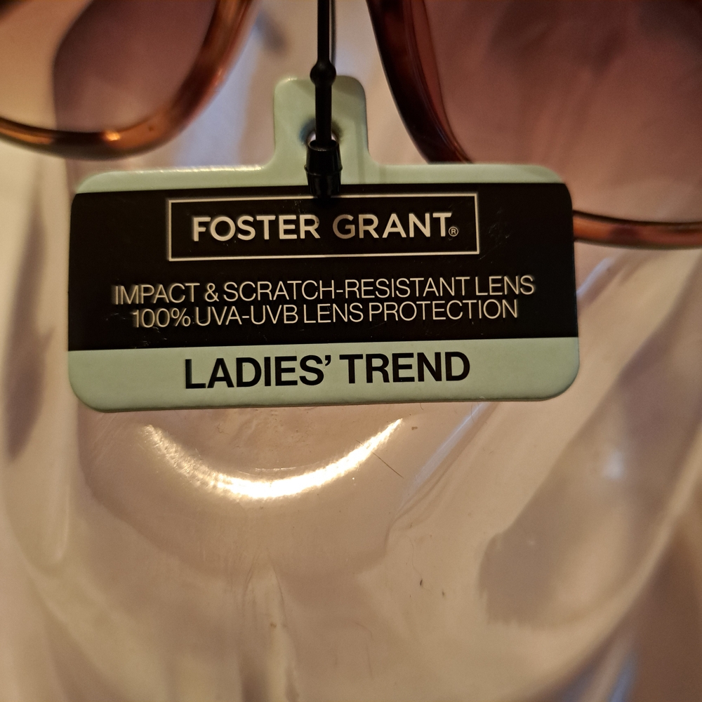 NEW Foster Grant CL36-44640FGX201 Brown Tortoise & Gold Women's Sunglasses - Picture 2 of 12